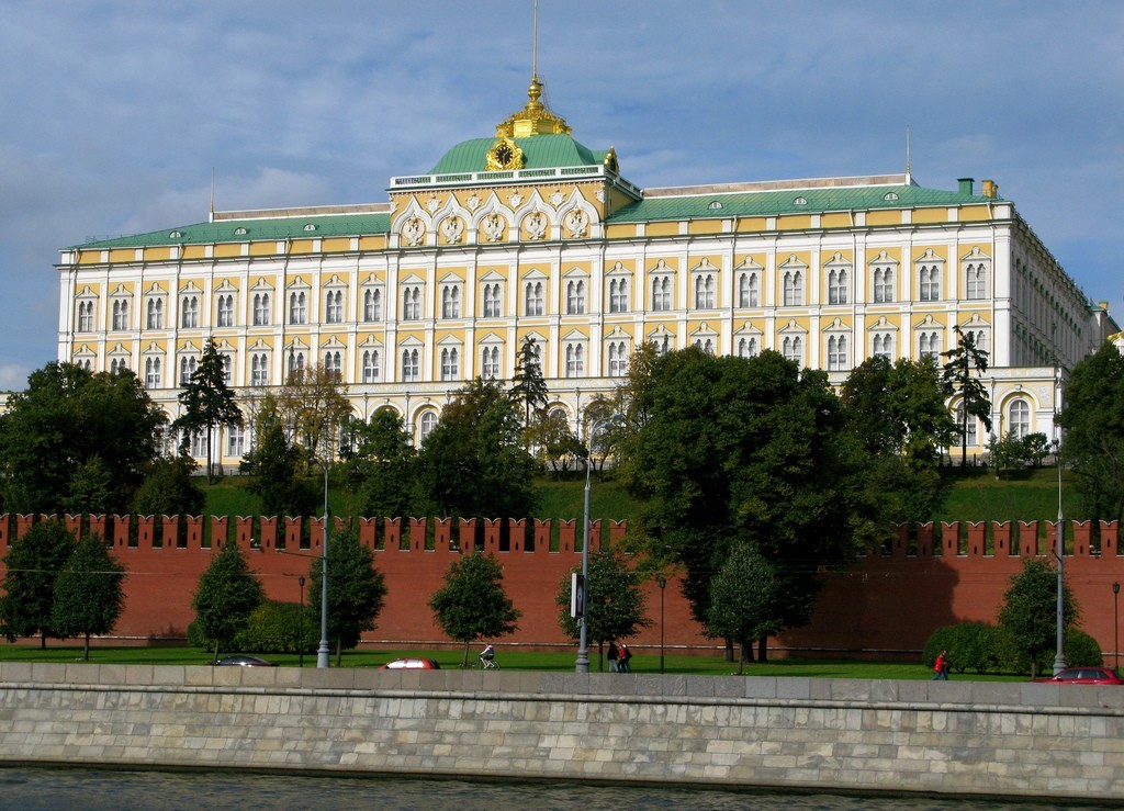 Grand-Kremlin-Palace-Moscow-Russia-4-1024x739