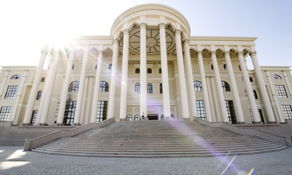 Presidential_Palace_Dushanbe_Tajikistan-1024x614