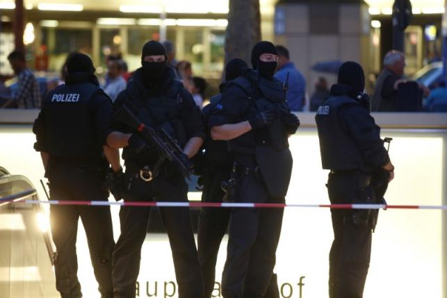 Stockholm attack suspect had been facing deportation – Police