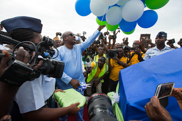 mahama at tamale airport (9)