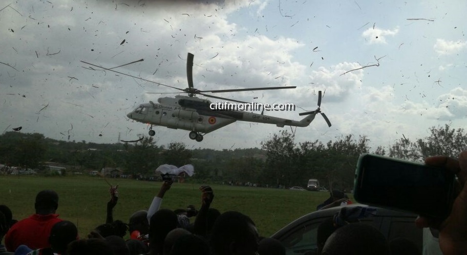 Mahama flies in helicopter to inaugurate Takorasi SHS [Photos]
