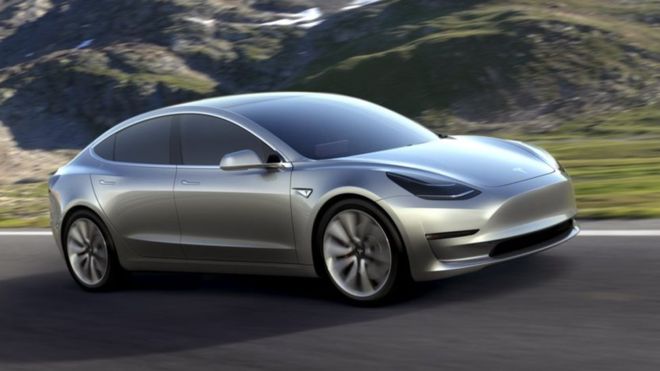 Tesla to make all new cars self-driving