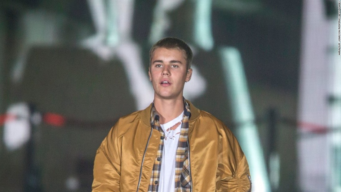 Justin Bieber accused of punching fan