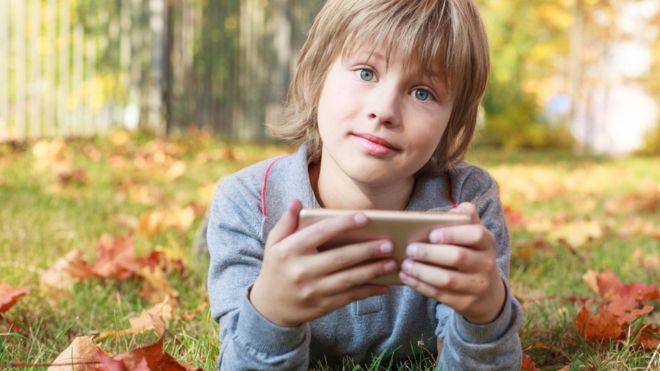 Stop junk food ads on kids’ apps – WHO