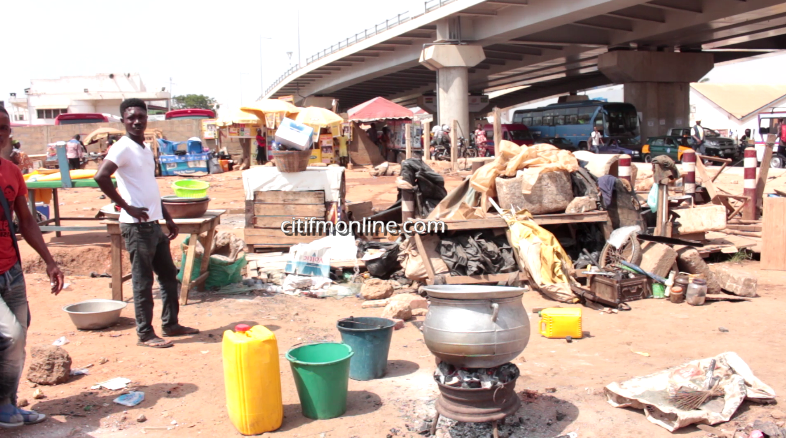 Nkrumah interchange: Hawkers angry over AMA’s ejection [Photos]