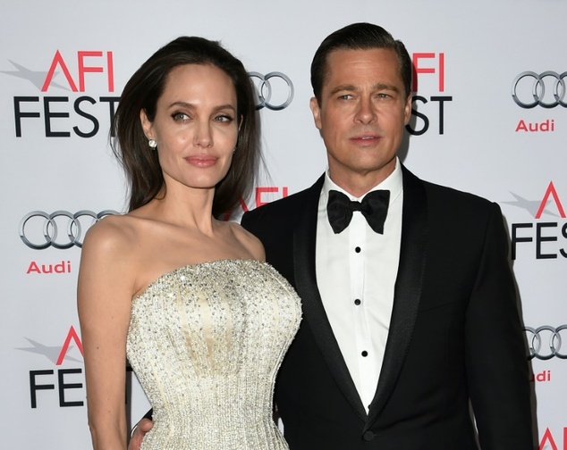 Angelina Jolie, Brad Pitt agree to settle divorce in private