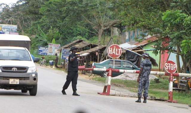 Police to remove barriers at Accra entry points