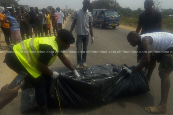 Kumasi: Student dies after falling out of bus