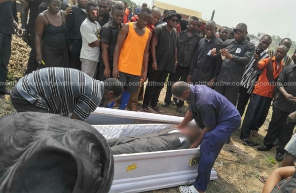 Mortuary men seize corpse at cemetery over GHc150 debt