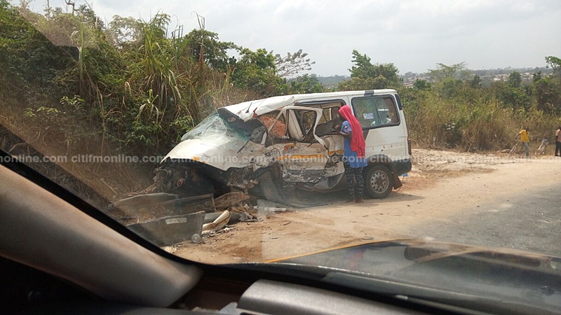 2 dead, others injured in crash on Techiman-Sunyani road