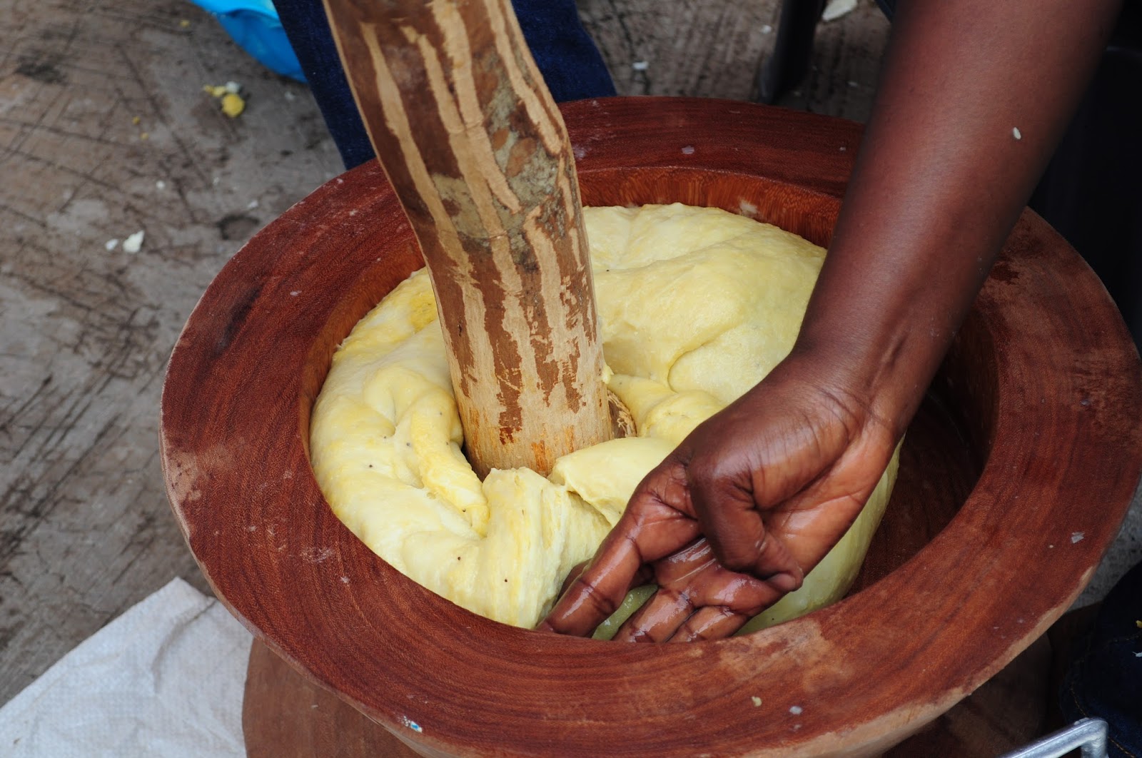 Teachers apologize for pounding fufu during teaching hours