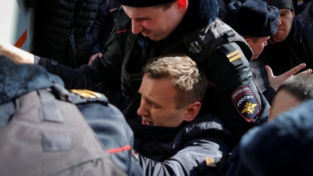 Russia opposition leader arrested