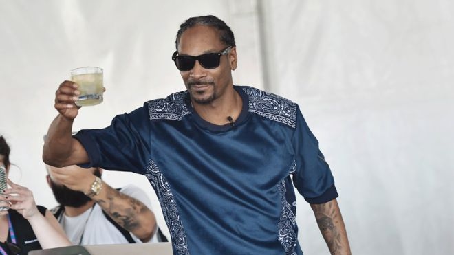 Snoop Dogg warned over Donald Trump toy gun video