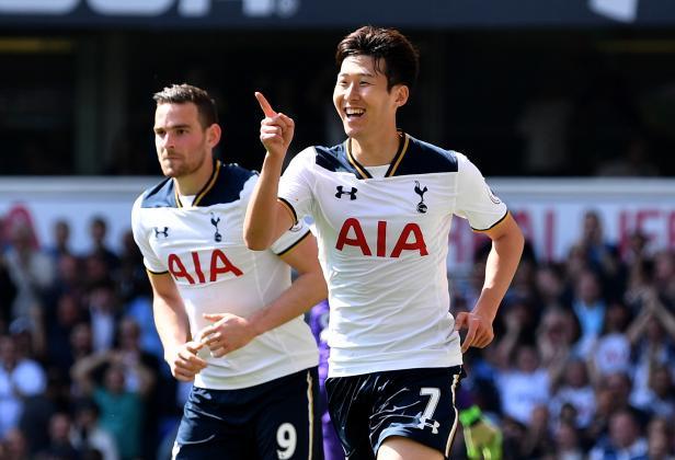 Tottenham 4-0 Watford: Pressure on Chelsea after emphatic Spurs win
