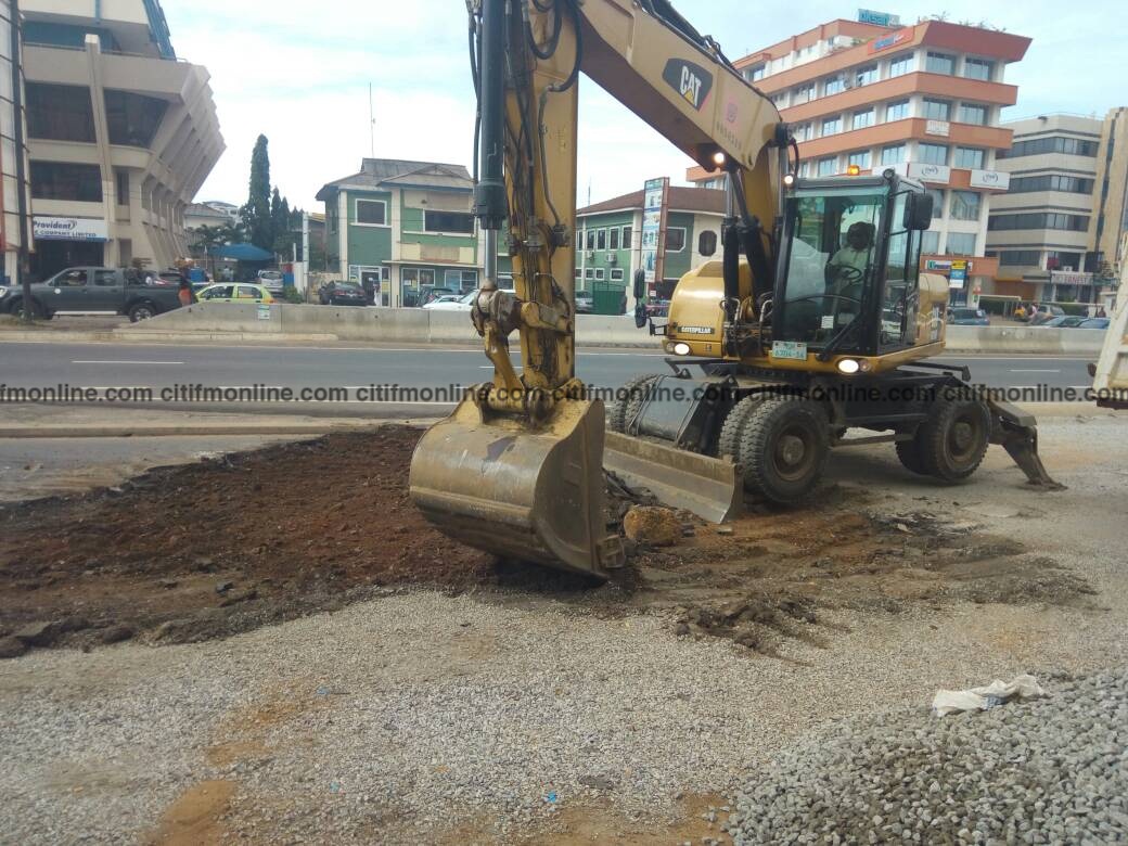 Circle interchange potholes undergo repair again [Photos]