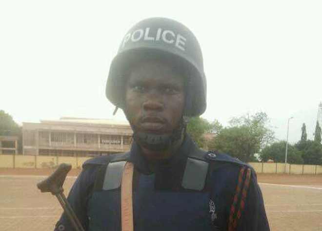 Policeman mistaken for armed robber; shot and killed by patrol team