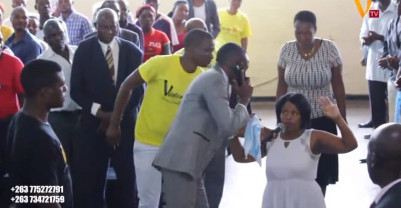 Zimbabwe pastor talks to ‘God’ on the phone during service [Video]