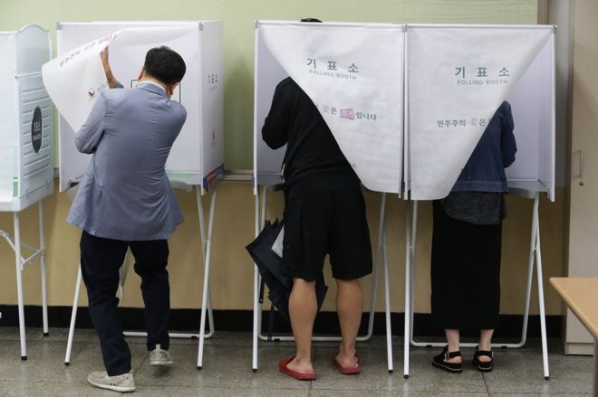 Polls open to choose new president in South Korea
