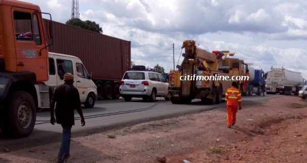 Car owners to pay mandatory towing fee from June