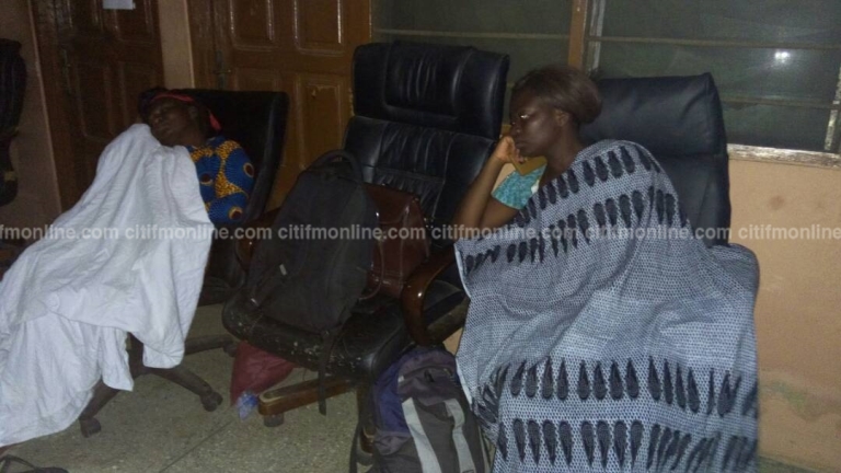 unposted-nurses-sleep-at-health-ministry-7