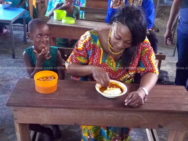 Otiko dines with pupils of Adaklu school[Photos]