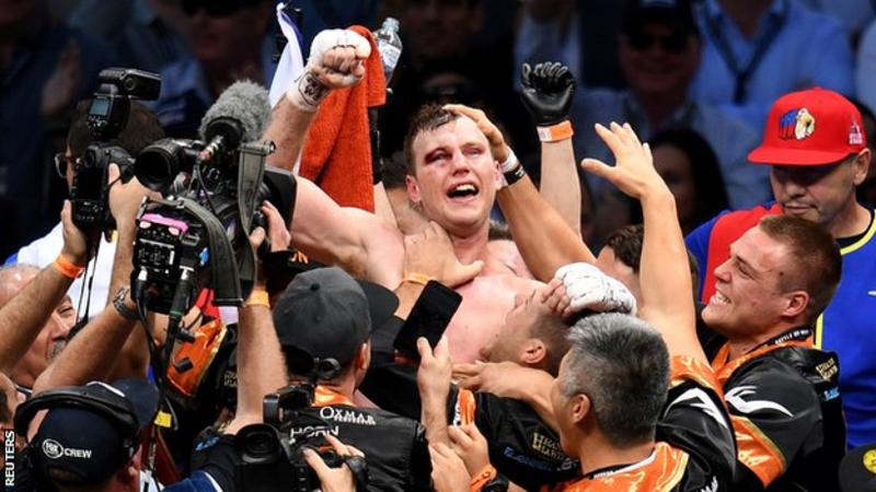 Jeff Horn beats Manny Pacquiao to win WBO welterweight title