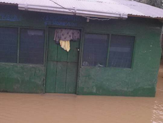Hundreds displaced as River Pra overflows