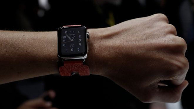 Apple ‘working on non-iPhone Apple Watch’