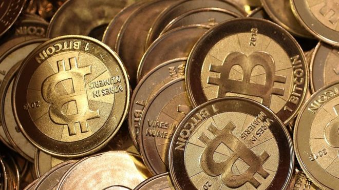 Bitcoin rebels risk ‘currency trading chaos’