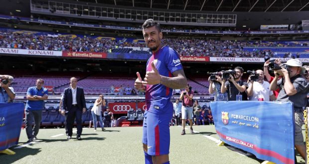 Paulinho: Barcelona sign ex-Tottenham midfielder