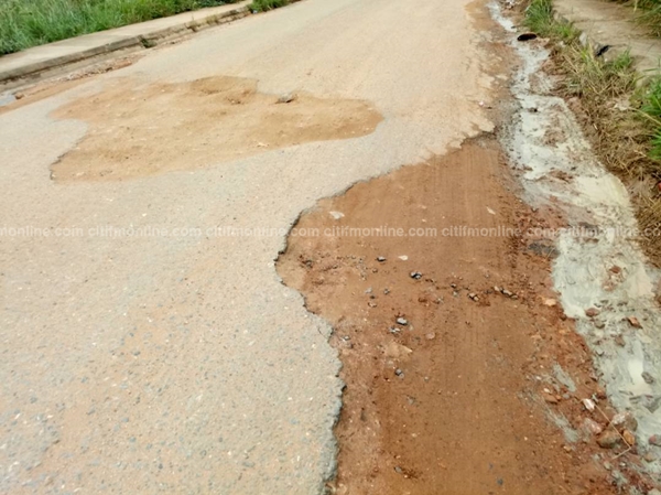 the-deplorable-roads-hidden-behind-the-west-hills-mall-1