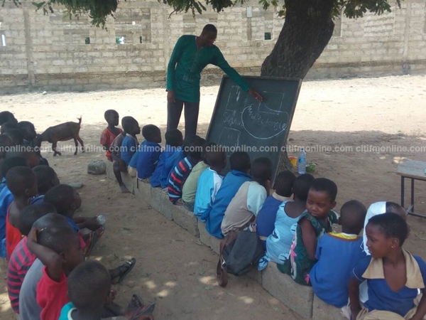 U/West: Weather dictating teaching hours for under-tree school at Dagbasu