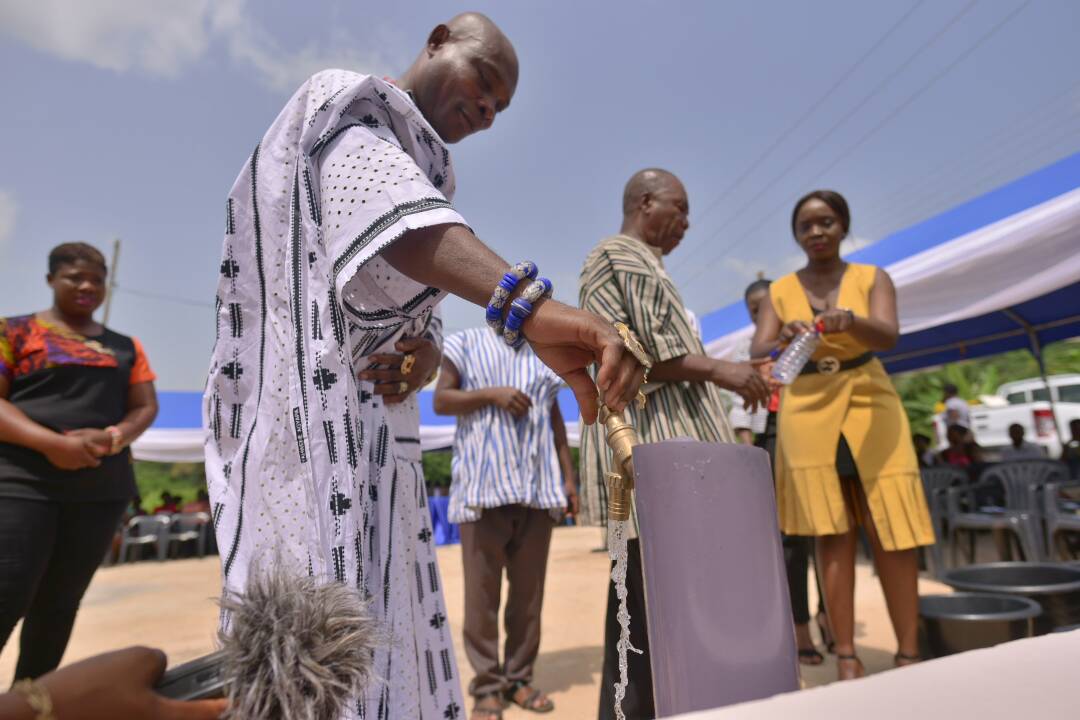 #CitiAT13: Korleman residents get borehole from Citi FM