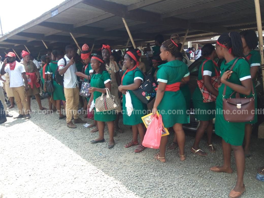 Police disperse picketing graduate nurses from Health Ministry