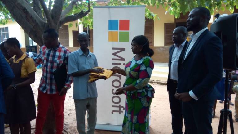 Microsoft donates computers to ‘blackboard’ ICT Teacher’s school