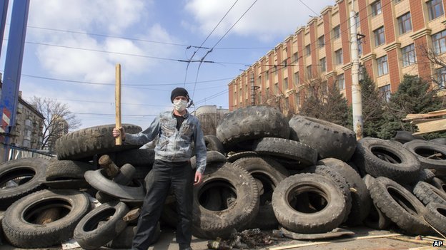 US and Russia urge peaceful solution to Ukraine crisis