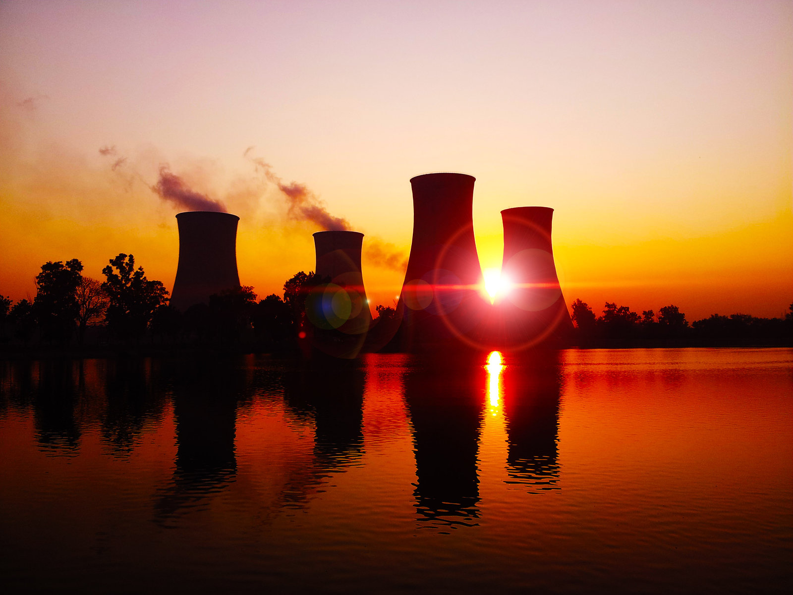 Thermal plant. Атомная промышленность. Тепловая энергия. Атомная промышленность открытка. Тепловая Энергетика.