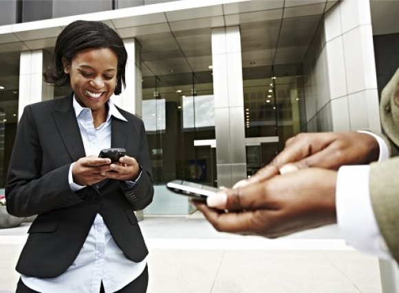 16 Ways to make your wife’s morning with a single text message