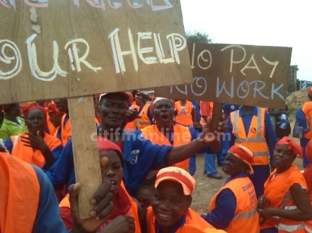 Zoomlion workers demonstrate over working conditions