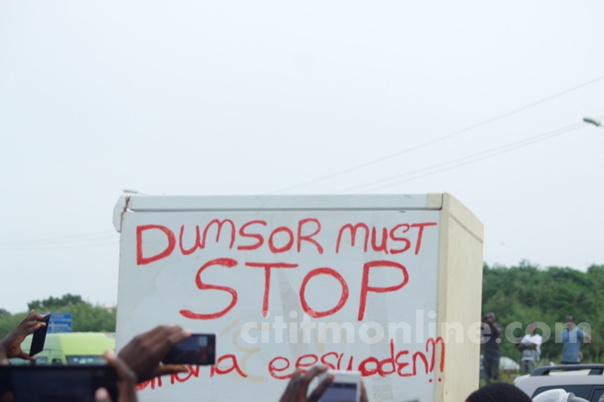 Dumsormuststop vigil