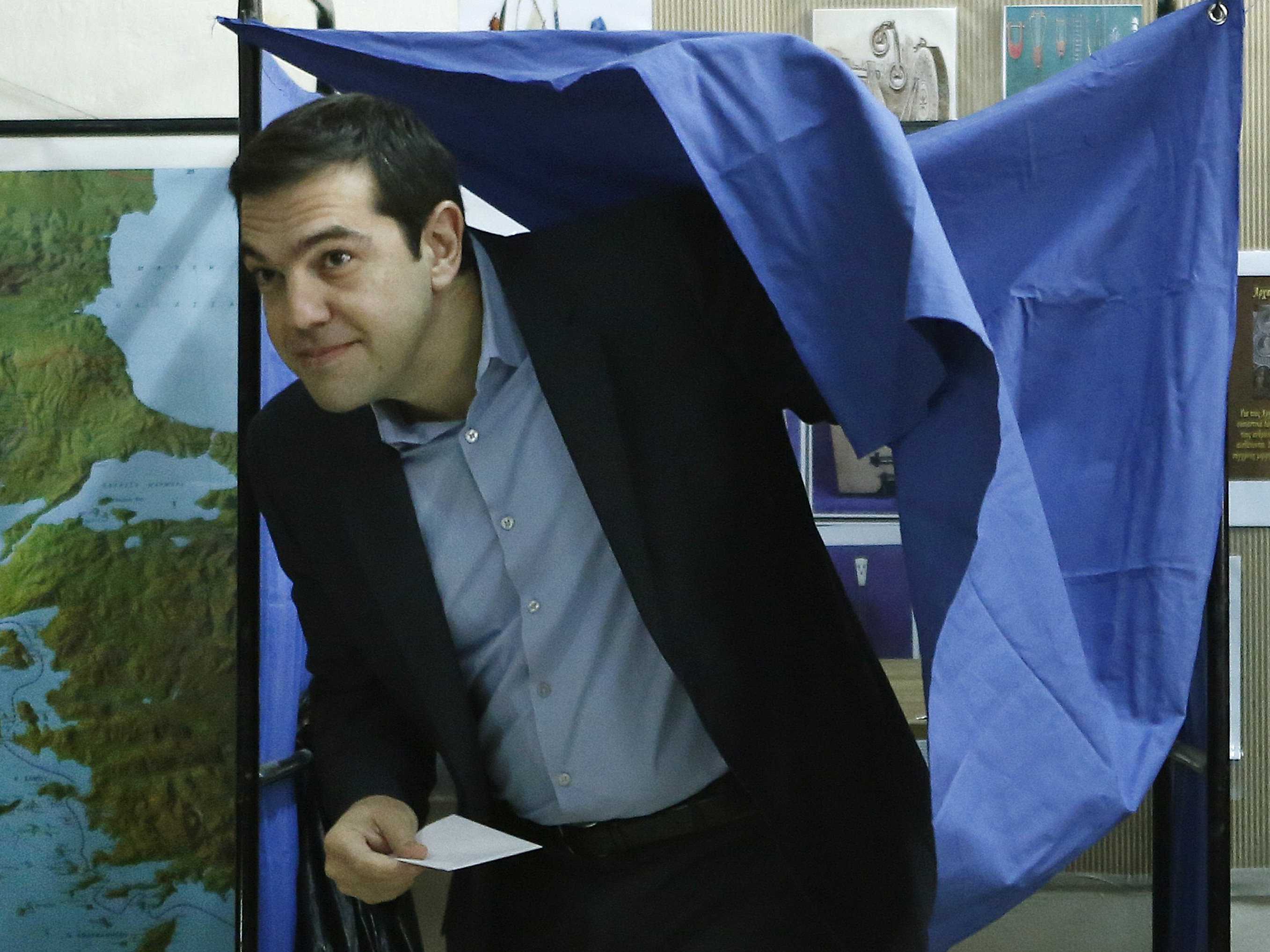 Greeks vote in bailout referendum