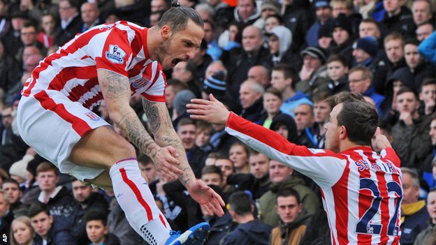 League leaders City beaten 2-0 by Stoke City