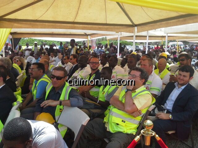 mahama cuts sod for ENI project (7)