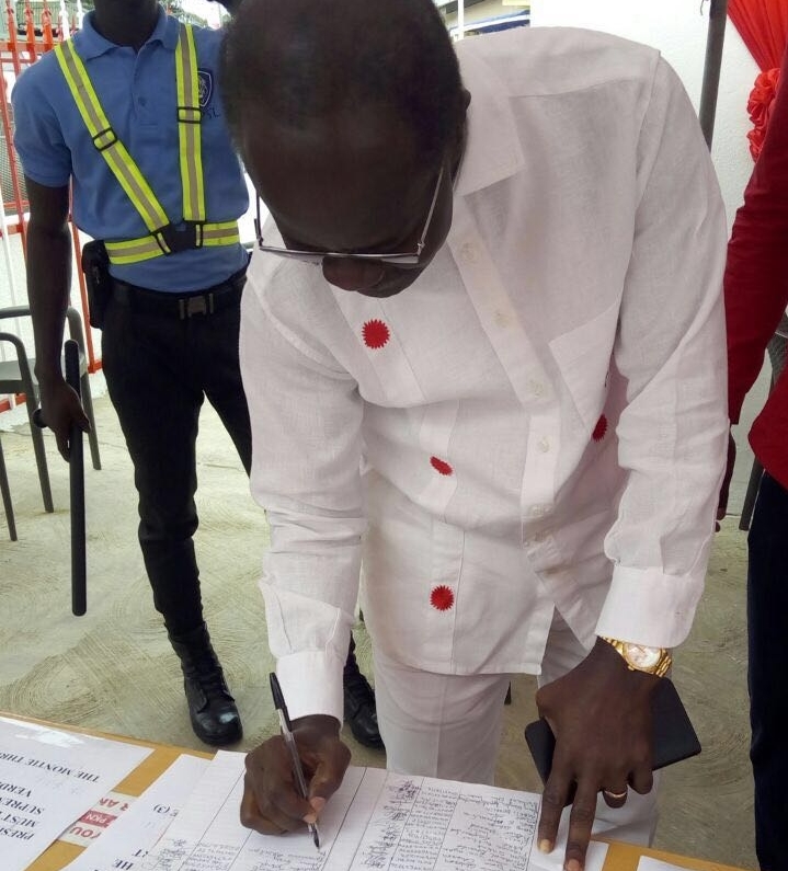 Dr. Nduom, PPP Flagbearer, signing the petition.