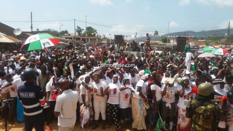 mahama-in-eastern-region-1