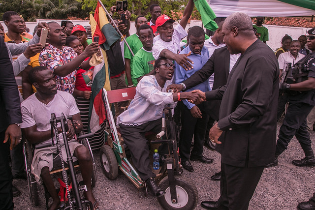 mahama-launches-braille-version-of-manifesto-4