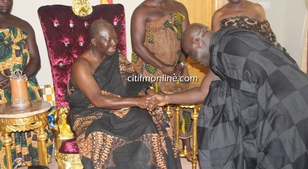julius-debrah-leds-delegation-to-otumfuo-5