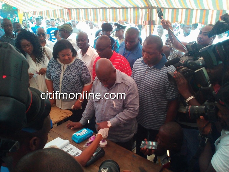 nana-addo-and-his-family-voting-3