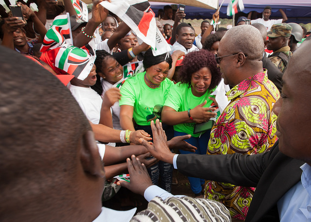 people-weep-for-mahama-15