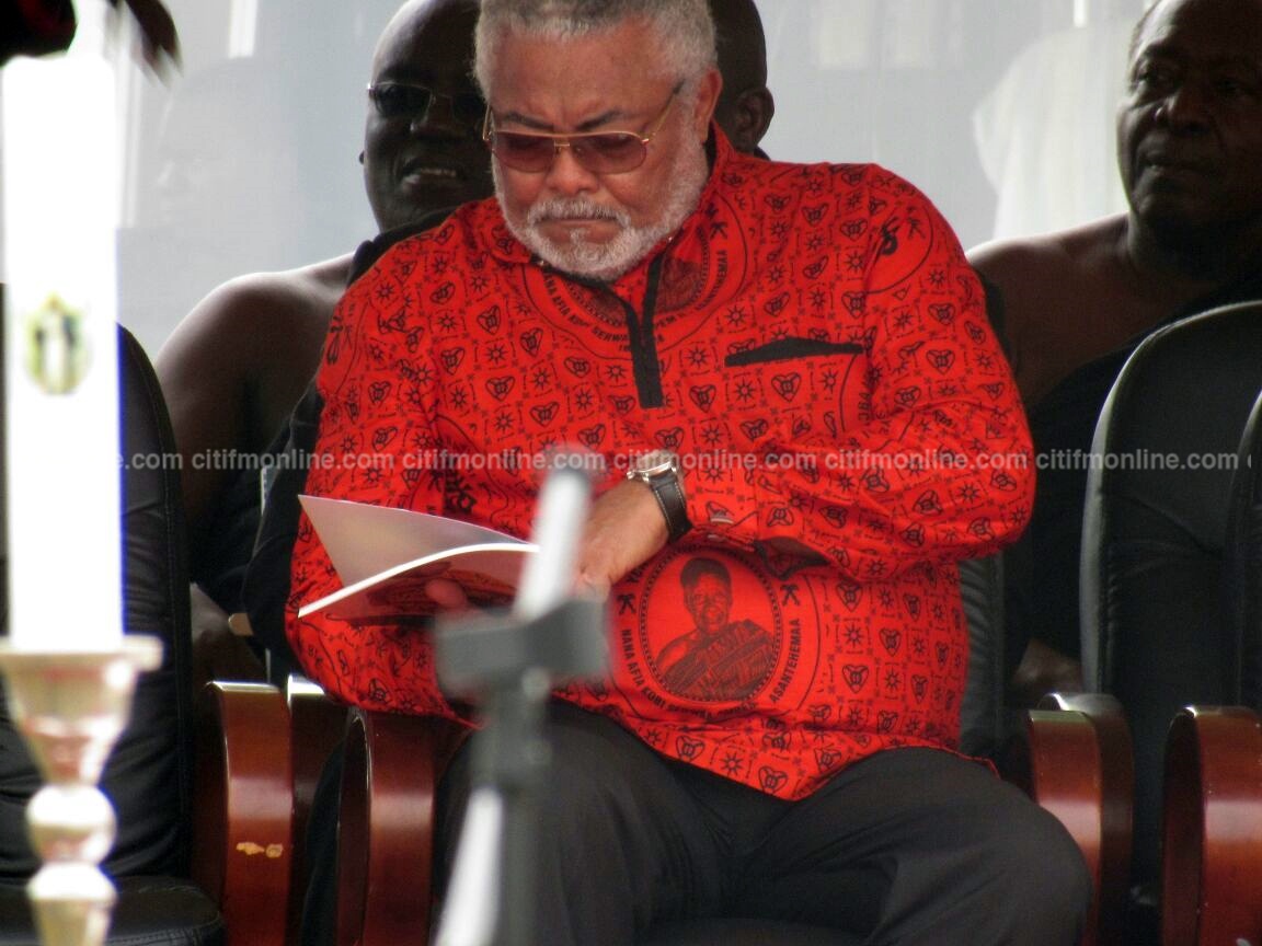 rawlings-at-asantehemaa-burial-2